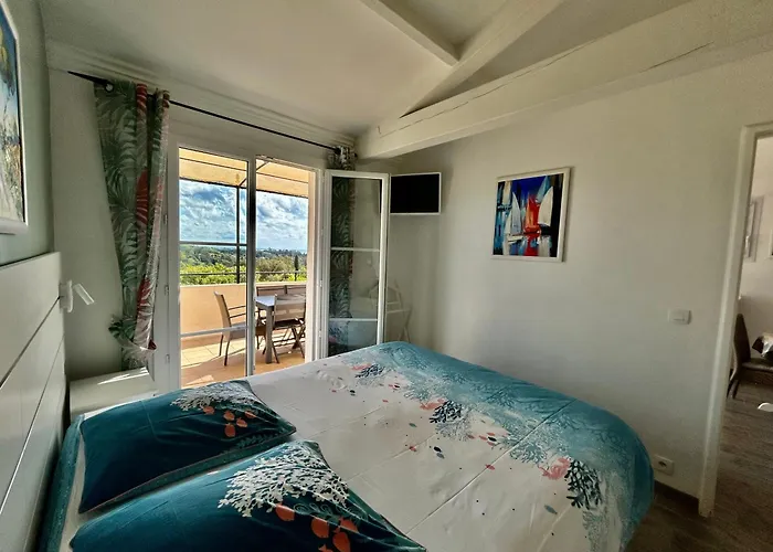 Les Restanques Vue Pressoir 3131 Grimaud