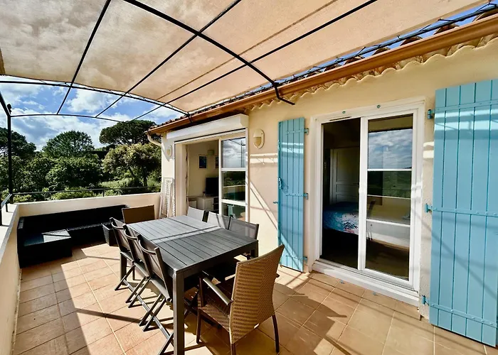 Les Restanques Vue Pressoir 3131 *