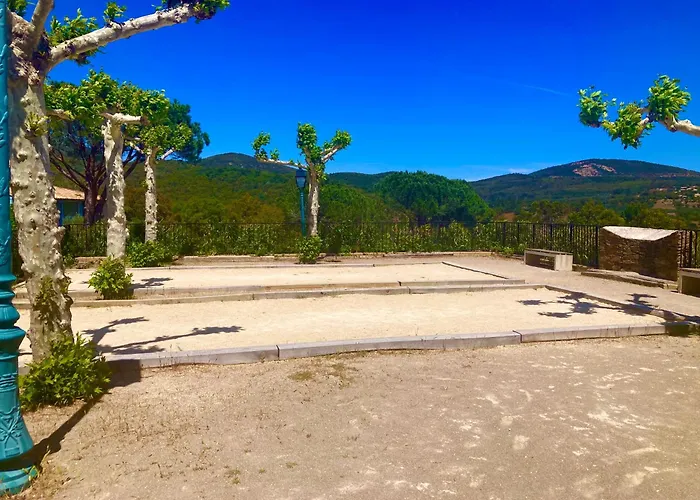 Les Restanques Vue Pressoir 3131 *